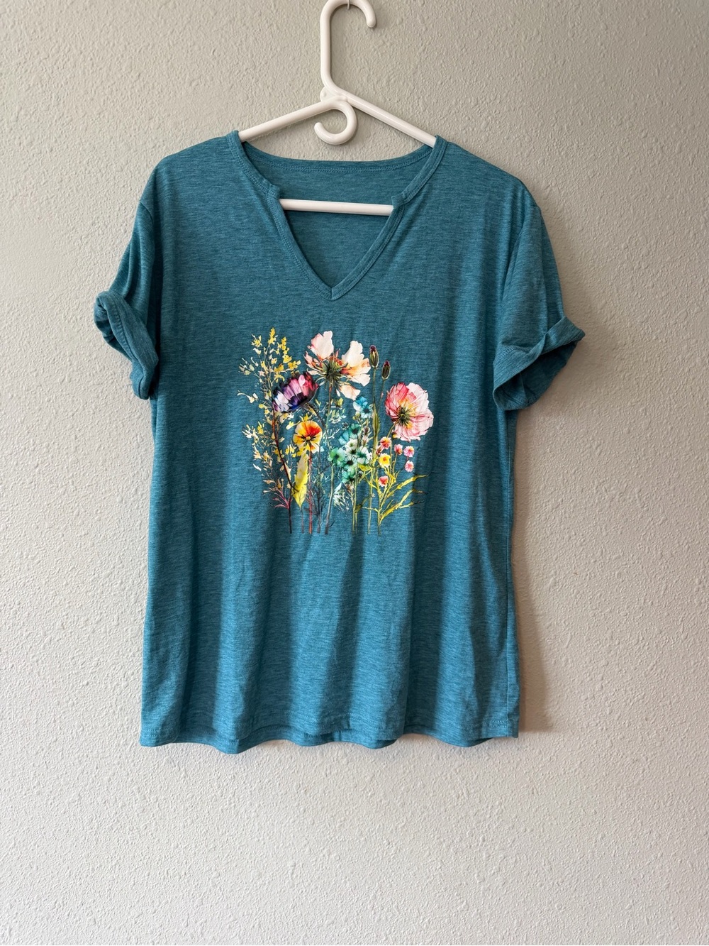 Floral V-Neck Tee in Teal